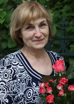 Daina Briņķe 
    Rīgas Valsts 2.ģimnāzijas
    matemātikas skolotāja 
       Foto: No personīgā arhīva